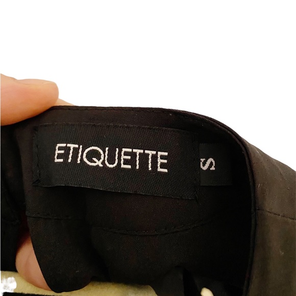 ETIQUETTE deep V-Neck open back cut out flare mini dress black size S - Picture 8 of 9